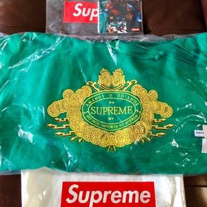 SUPREME “Love or Hate” Hooded Sweatshirt